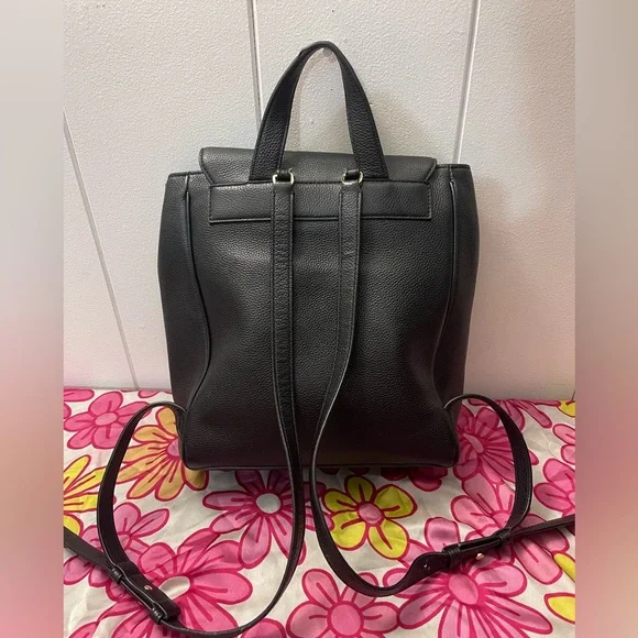 Tory Burch Black Carter Backpack with minor signs of usage Leather backpack Tory Burch Navy in Leather - 40395078 main image 3